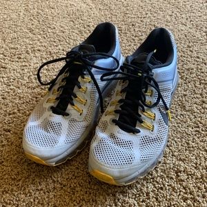 Nike Air Max (Livestrong Edition)